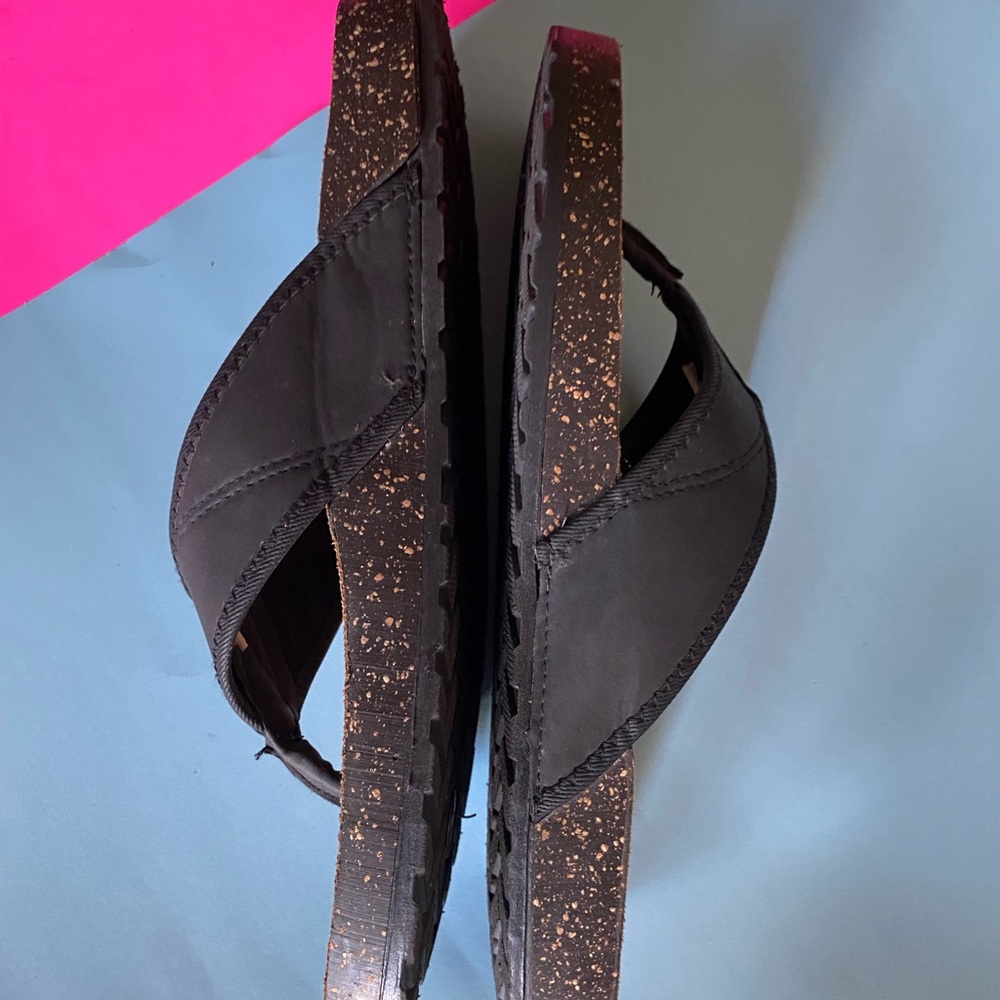 GEORGE flip flops